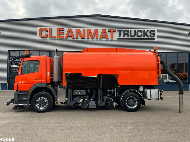 Mercedes-Benz Axor 1833 4x4 Schörling SORF Schienenreinigungs/Railway sweeper Just 38.680 Km! - Tänavapühkimismasin: pilt 1 Mercedes-Benz Axor 1833 4x4 Schörling SORF Schienenreinigungs/Railway sweeper Just 38.680 Km! - Tänavapühkimismasin: pilt 1