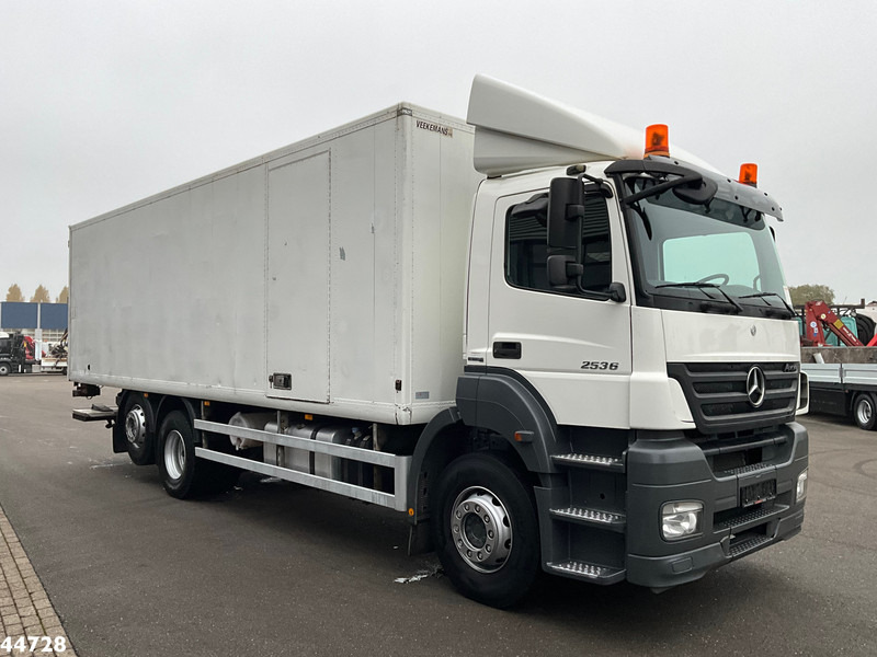 Mercedes-Benz Axor 2636 6x2 Dhollandia laadklep Just 265.901 km! - Kasti veoauto: pilt 4 Mercedes-Benz Axor 2636 6x2 Dhollandia laadklep Just 265.901 km! - Kasti veoauto: pilt 4