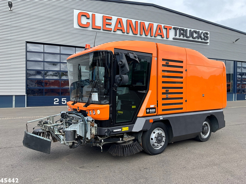 Ravo 540 CD Euro 6 with 3-rd brush - Tänavapühkimismasin: pilt 2 Ravo 540 CD Euro 6 with 3-rd brush - Tänavapühkimismasin: pilt 2