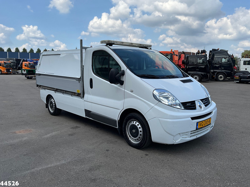 Renault Trafic 2.0 dCi Veeg-vuil kipper - Prügiauto: pilt 5 Renault Trafic 2.0 dCi Veeg-vuil kipper - Prügiauto: pilt 5