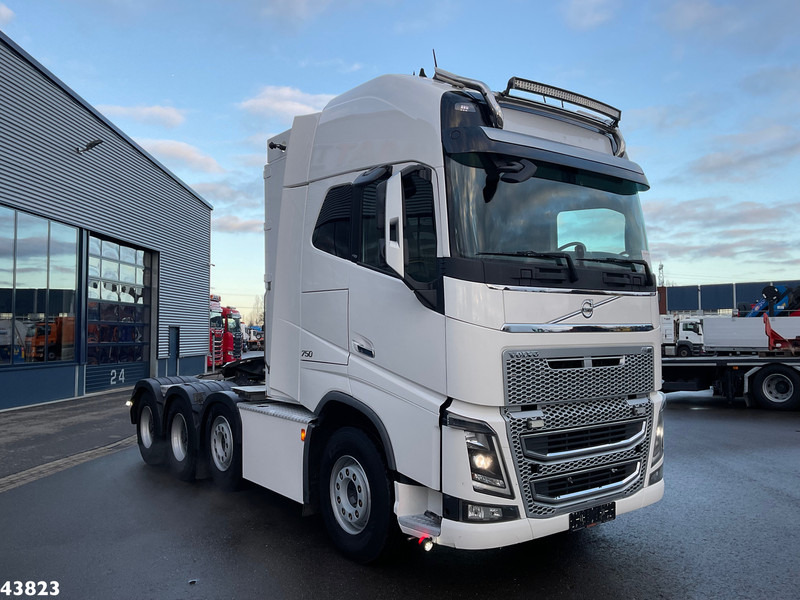 Volvo FH 16.750 8x4 Euro 6 Tridem Hydrauliek - Sadulveok: pilt 3 Volvo FH 16.750 8x4 Euro 6 Tridem Hydrauliek - Sadulveok: pilt 3