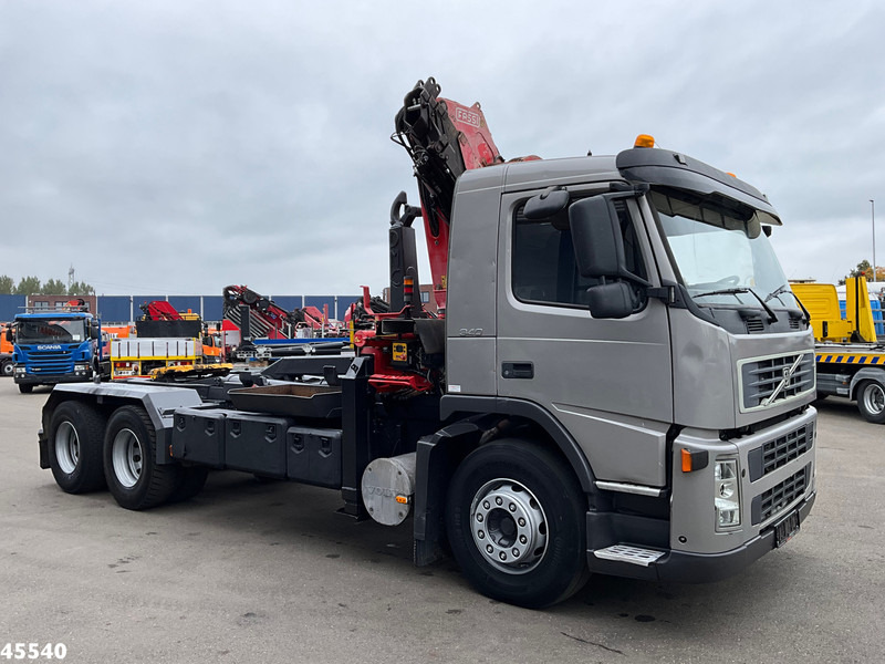 Volvo FM 340 6x4 Fassi 19 Tonmeter laadkraan - Sadulveok: pilt 5 Volvo FM 340 6x4 Fassi 19 Tonmeter laadkraan - Sadulveok: pilt 5