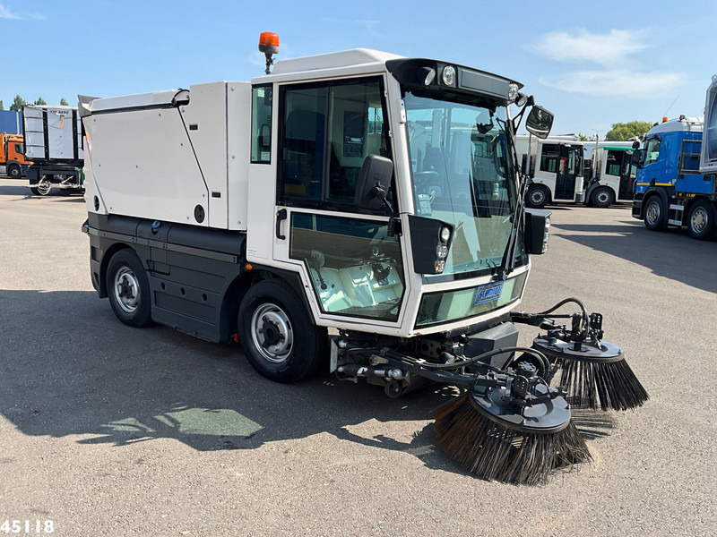Schmidt Swingo Compact 200 Euro 6 - Tänavapühkimismasin: pilt 4 Schmidt Swingo Compact 200 Euro 6 - Tänavapühkimismasin: pilt 4