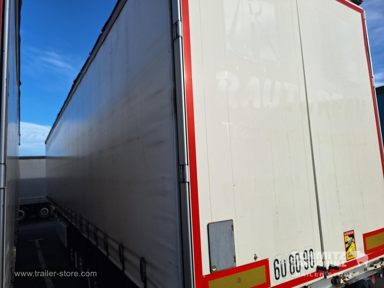 FRUEHAUF Curtainsider Standard Taillift - Tentpoolhaagis: pilt 3 FRUEHAUF Curtainsider Standard Taillift - Tentpoolhaagis: pilt 3