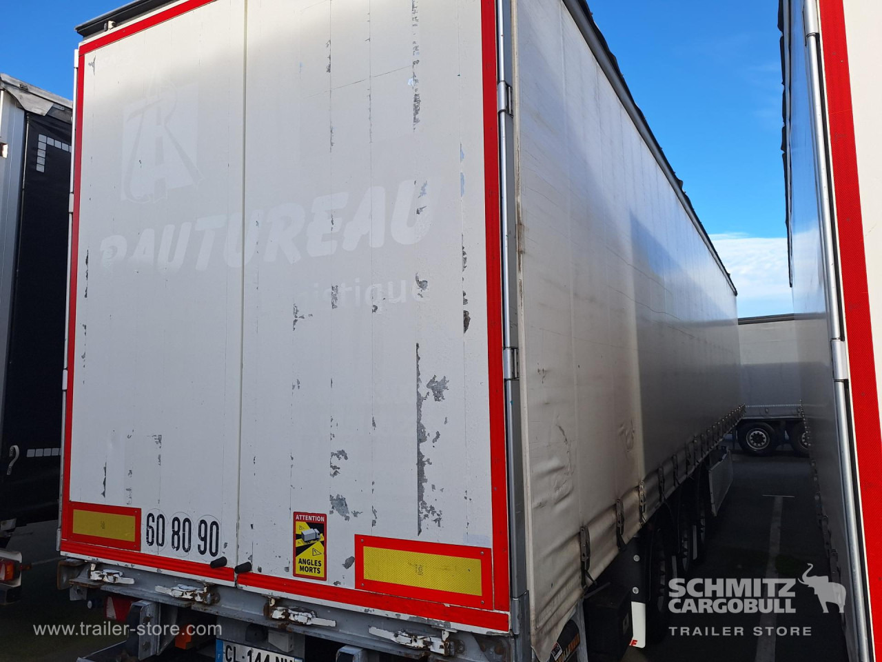 FRUEHAUF Curtainsider Standard Taillift - Tentpoolhaagis: pilt 1 FRUEHAUF Curtainsider Standard Taillift - Tentpoolhaagis: pilt 1