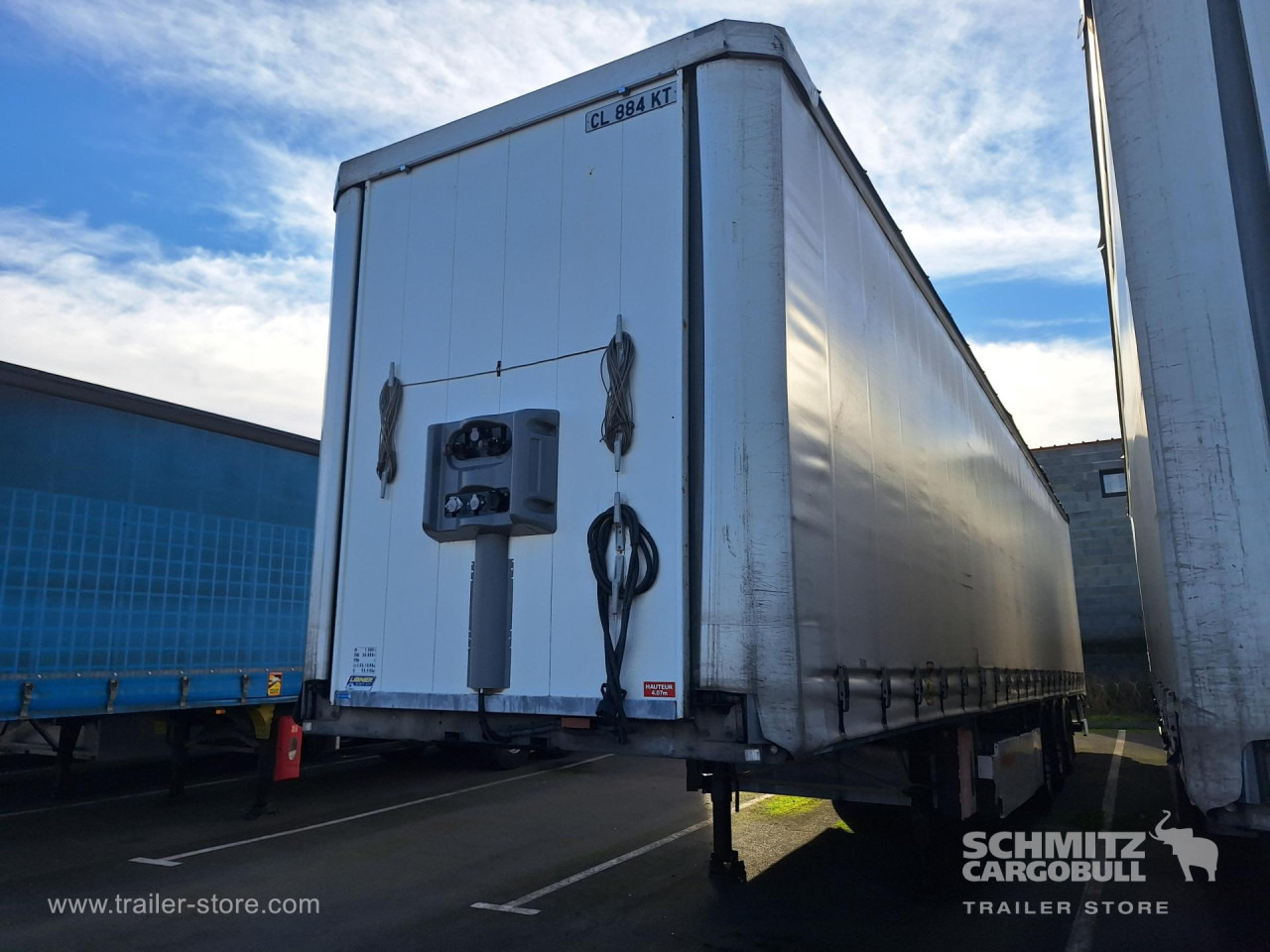 FRUEHAUF Curtainsider Standard Taillift - Tentpoolhaagis: pilt 3 FRUEHAUF Curtainsider Standard Taillift - Tentpoolhaagis: pilt 3