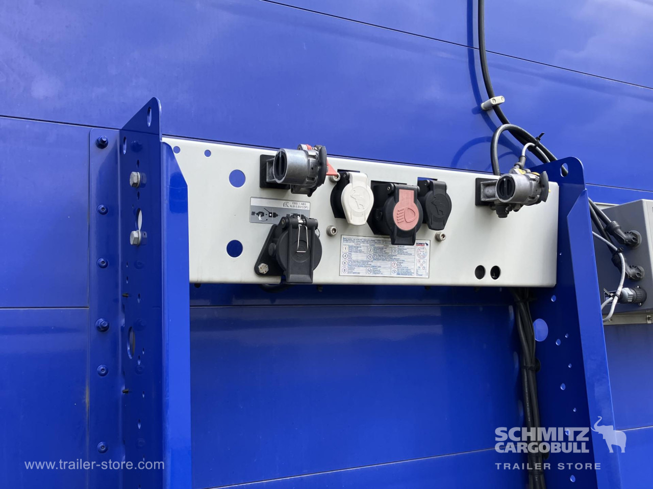 SCHMITZ Auflieger Curtainsider Standard - Tentpoolhaagis: pilt 2 SCHMITZ Auflieger Curtainsider Standard - Tentpoolhaagis: pilt 2