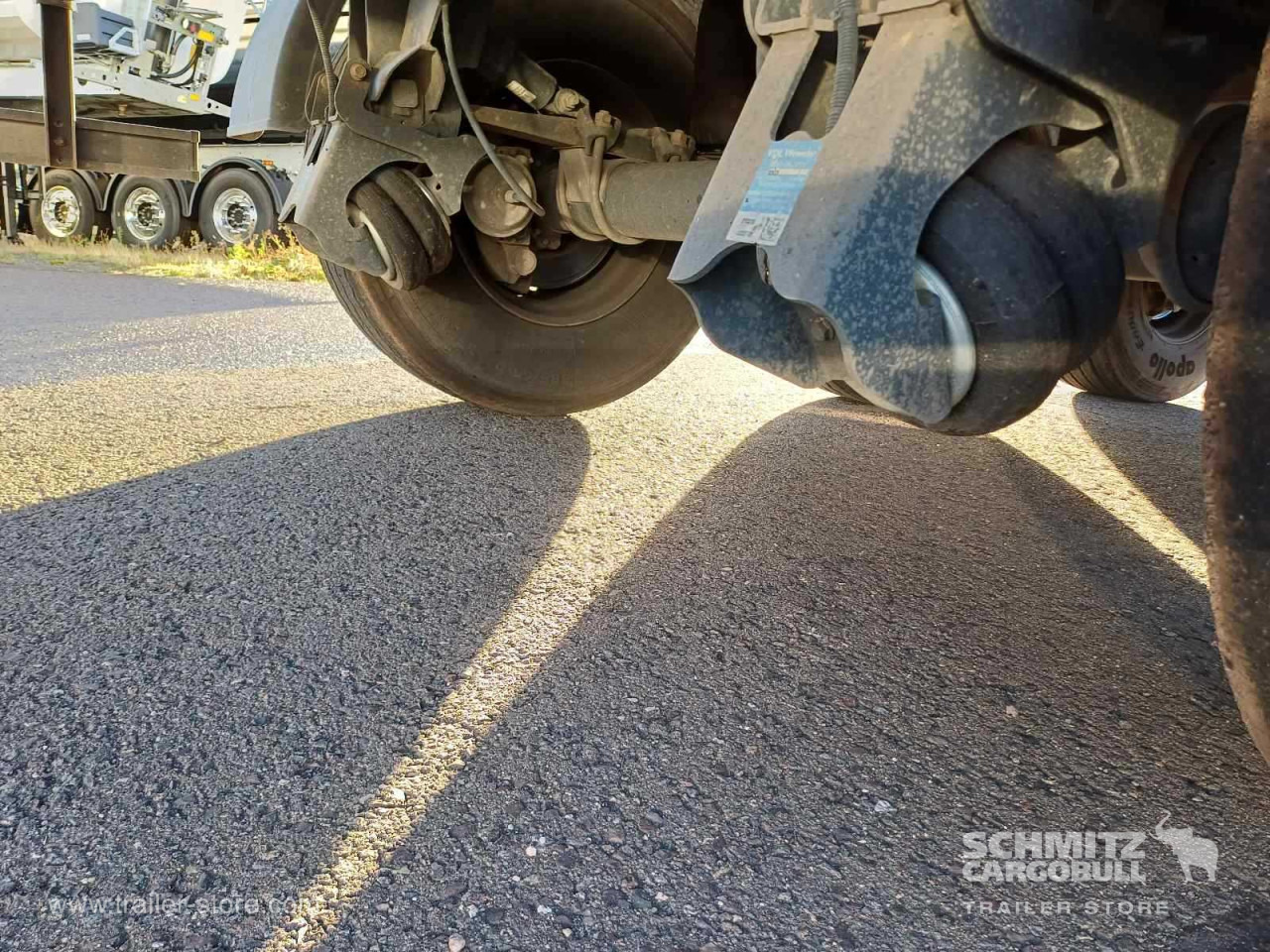 SCHMITZ Auflieger Kipper Alukastenmulde 44m³ - Kallur-poolhaagis: pilt 3 SCHMITZ Auflieger Kipper Alukastenmulde 44m³ - Kallur-poolhaagis: pilt 3