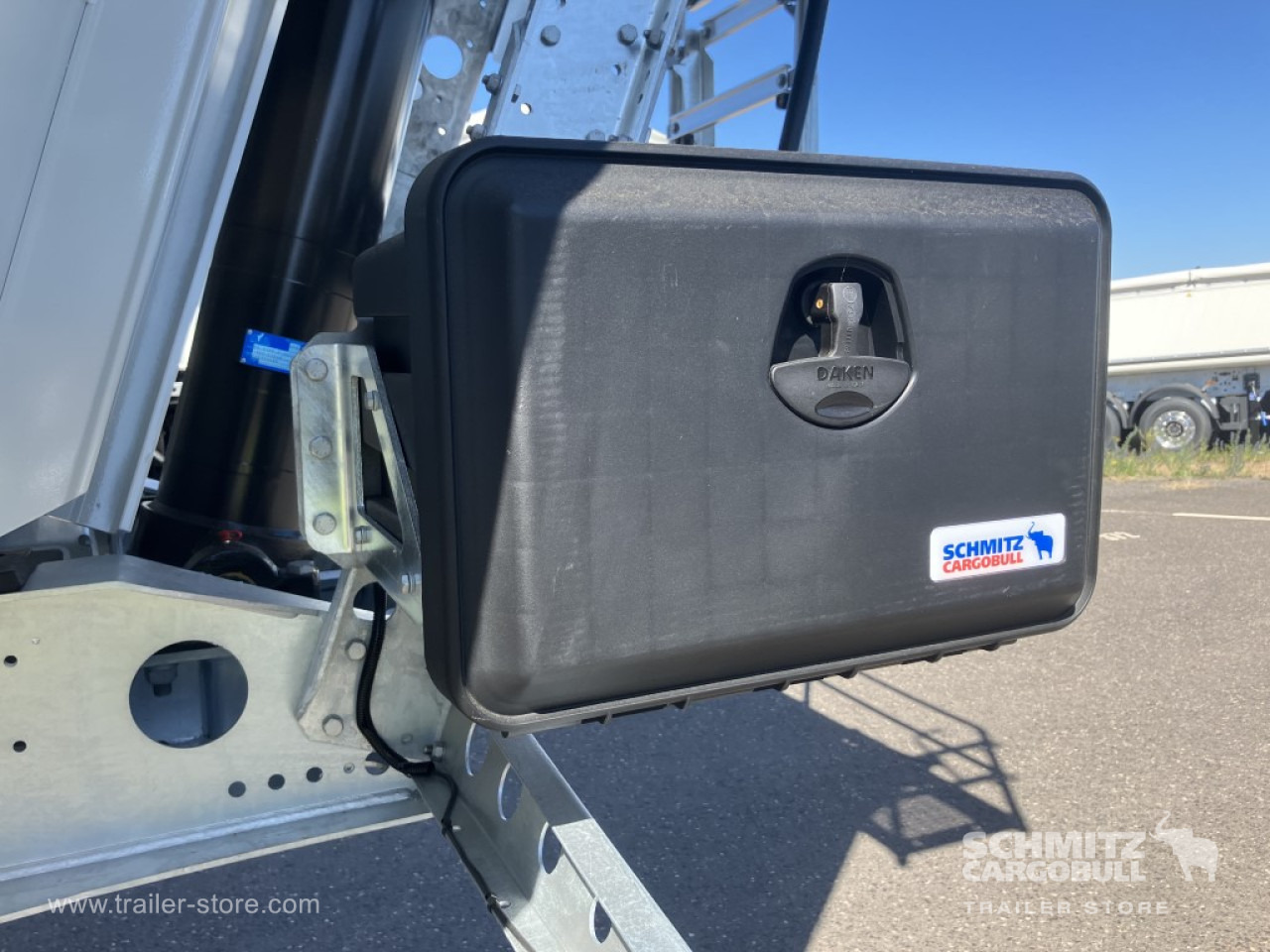 SCHMITZ Auflieger Kipper Alukastenmulde 52m³ - Kallur-poolhaagis: pilt 4 SCHMITZ Auflieger Kipper Alukastenmulde 52m³ - Kallur-poolhaagis: pilt 4