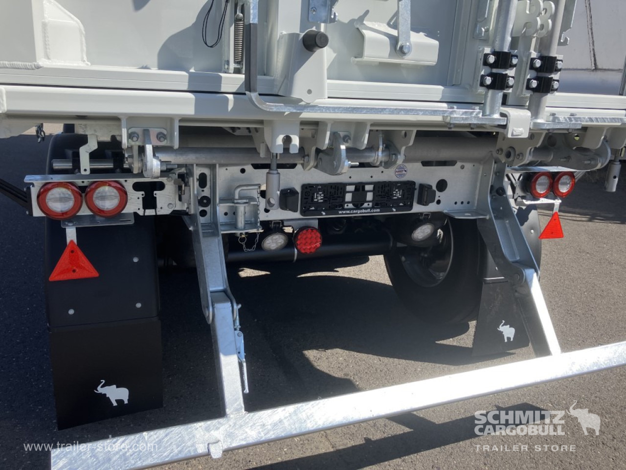 SCHMITZ Auflieger Kipper Alukastenmulde 52m³ - Kallur-poolhaagis: pilt 2 SCHMITZ Auflieger Kipper Alukastenmulde 52m³ - Kallur-poolhaagis: pilt 2