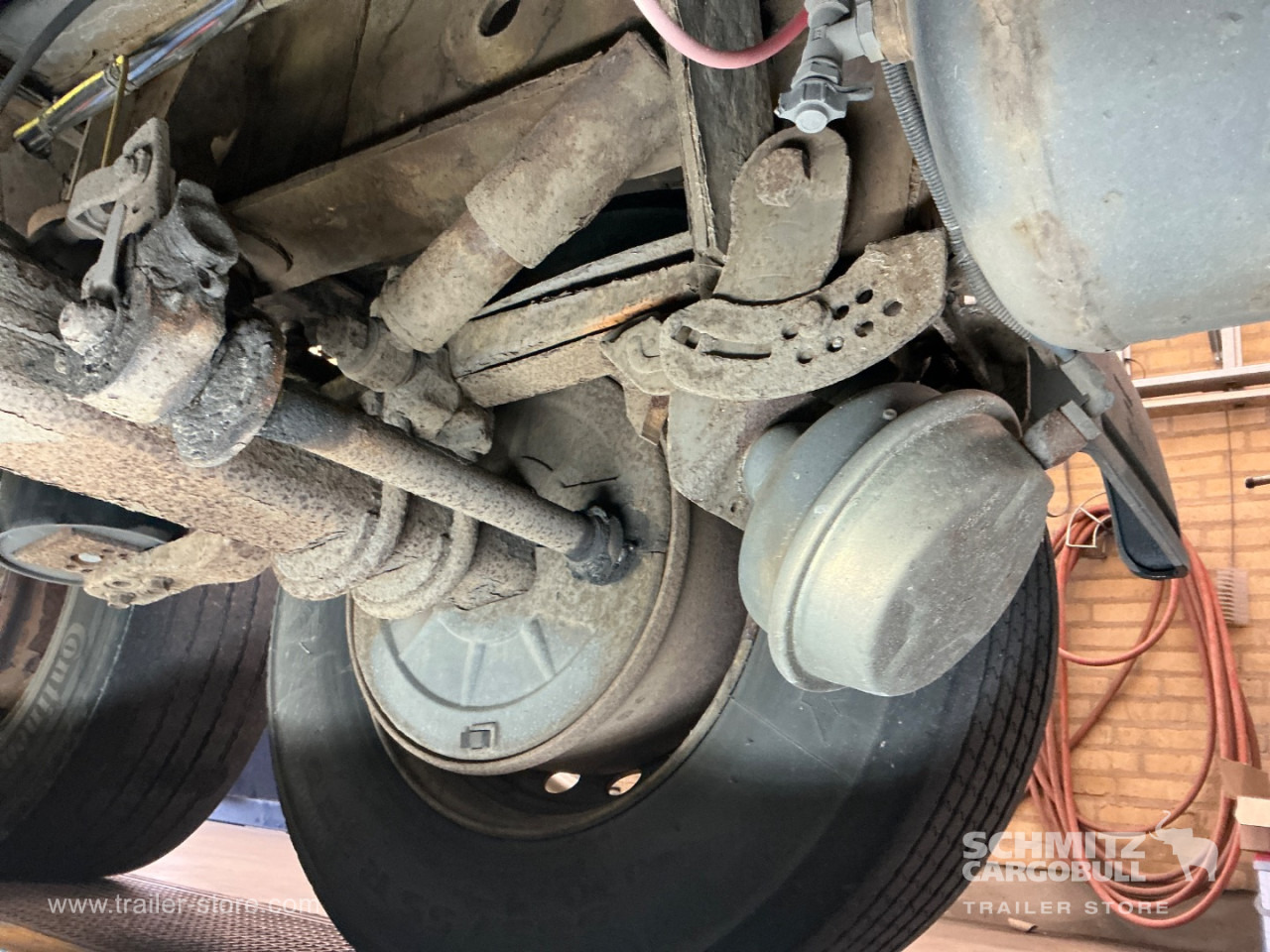 KRONE Dryfreight Standard Taillift - Furgoonpoolhaagis: pilt 5 KRONE Dryfreight Standard Taillift - Furgoonpoolhaagis: pilt 5