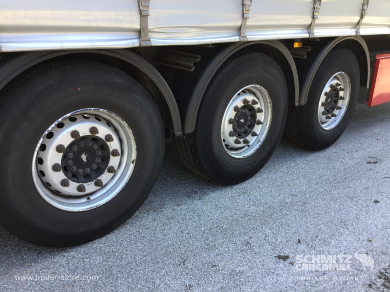 SCHMITZ Curtainsider Standard , Folding wall right - Tentpoolhaagis: pilt 2 SCHMITZ Curtainsider Standard , Folding wall right - Tentpoolhaagis: pilt 2