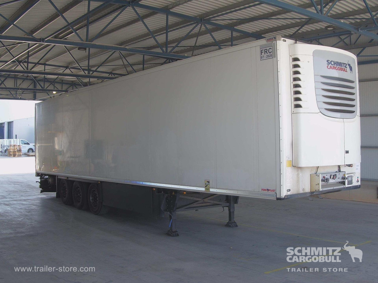 SCHMITZ Semiremolque Frigo Standard - Isotermiline poolhaagis: pilt 4 SCHMITZ Semiremolque Frigo Standard - Isotermiline poolhaagis: pilt 4