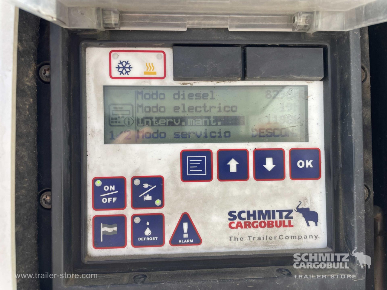 SCHMITZ Semiremolque Frigo Standard - Isotermiline poolhaagis: pilt 2 SCHMITZ Semiremolque Frigo Standard - Isotermiline poolhaagis: pilt 2