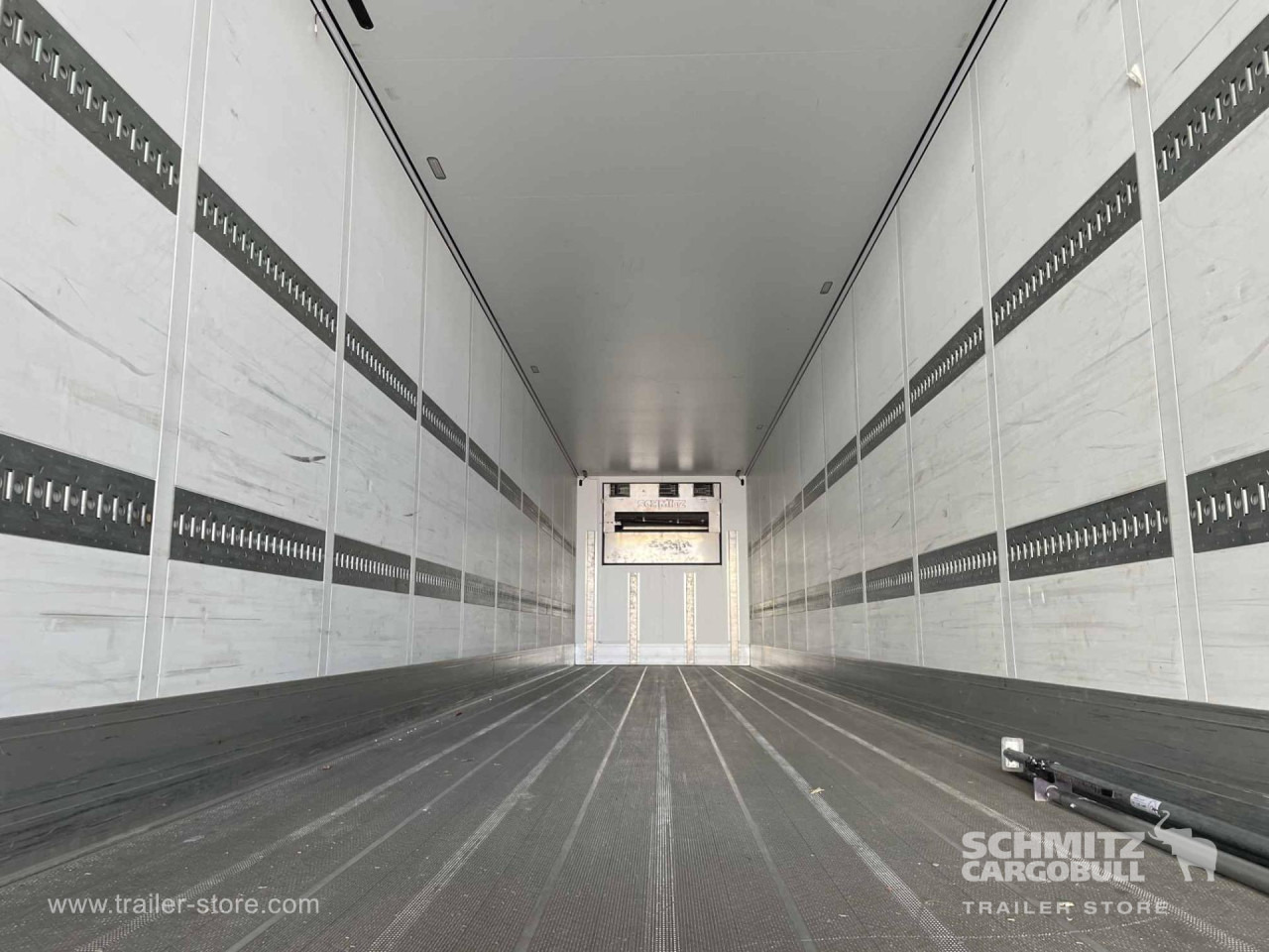 SCHMITZ Semiremolque Frigo Standard - Isotermiline poolhaagis: pilt 5 SCHMITZ Semiremolque Frigo Standard - Isotermiline poolhaagis: pilt 5