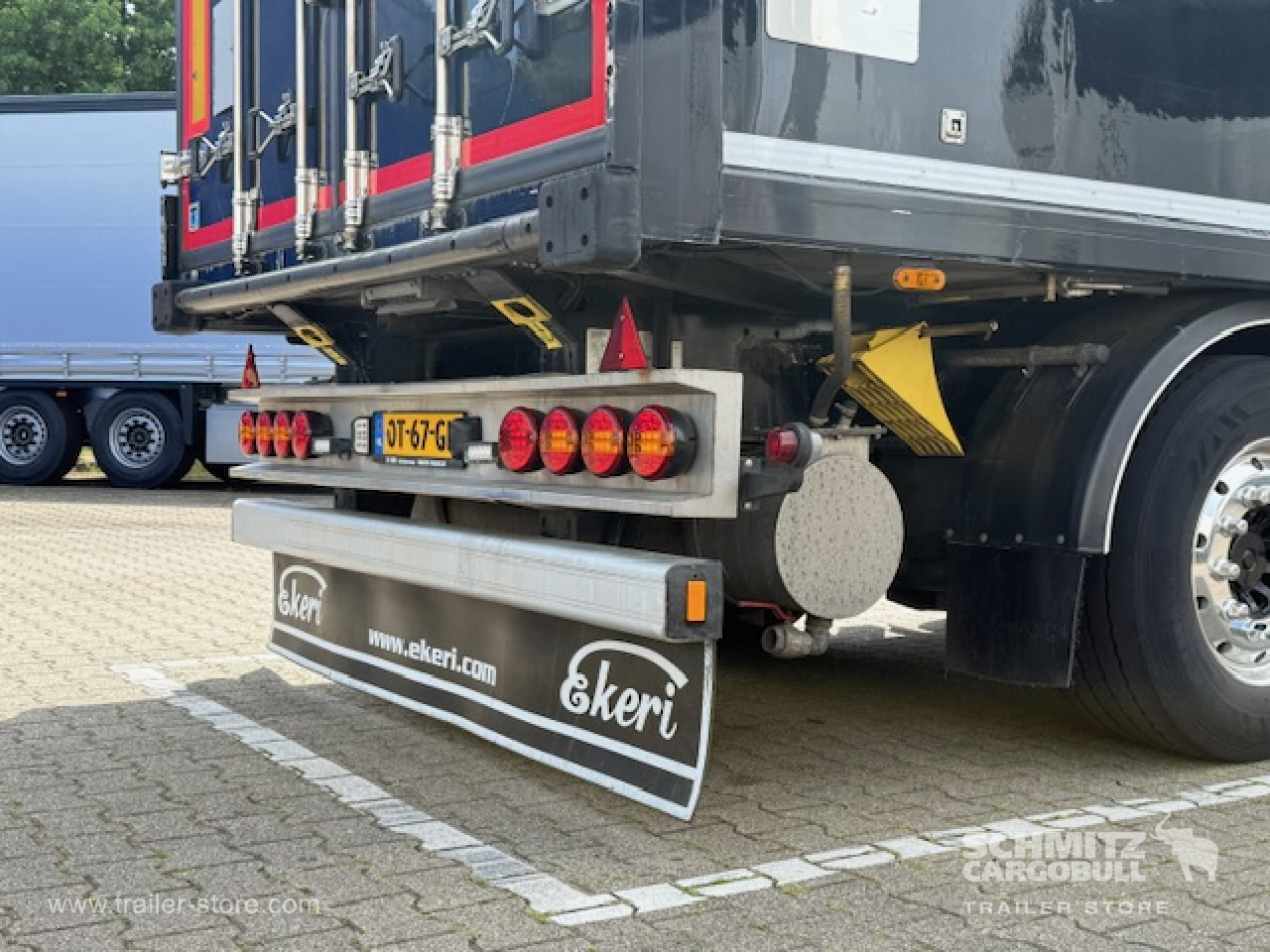 EKERI Oplegger Vries Vouw wand Double deck - Isotermiline poolhaagis: pilt 3 EKERI Oplegger Vries Vouw wand Double deck - Isotermiline poolhaagis: pilt 3