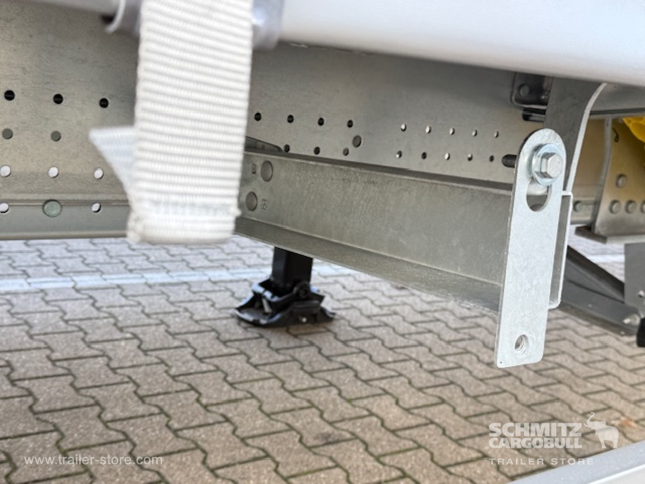 SCHMITZ Oplegger Schuifzeil Mega - Tentpoolhaagis: pilt 4 SCHMITZ Oplegger Schuifzeil Mega - Tentpoolhaagis: pilt 4