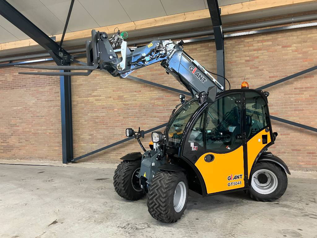 Uus Teleskooplaadur Giant GT 5048: pilt 10