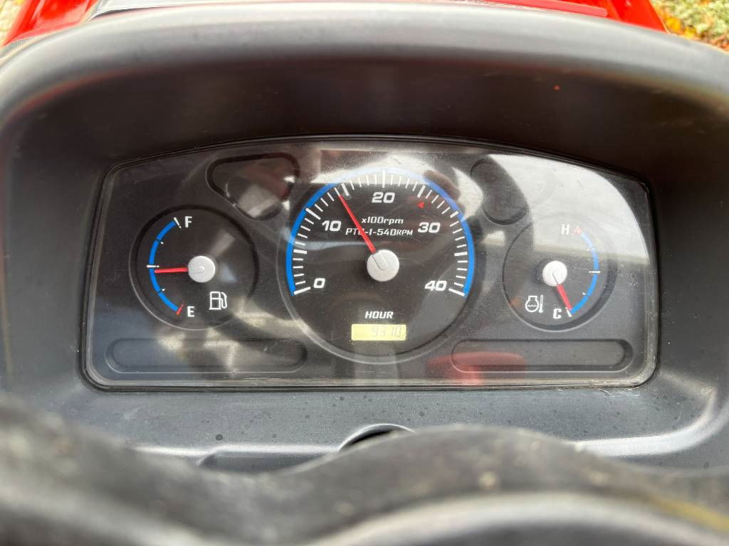 Kioti CK 3310 HST - Väiketraktor: pilt 5 Kioti CK 3310 HST - Väiketraktor: pilt 5