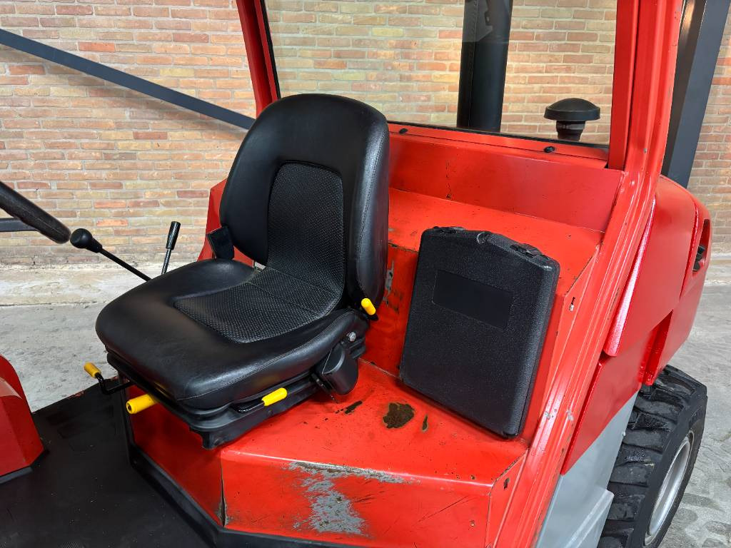 Manitou MH 25.4 T - Ebatasasel maastikul kohanduv kahveltõstuk: pilt 3 Manitou MH 25.4 T - Ebatasasel maastikul kohanduv kahveltõstuk: pilt 3
