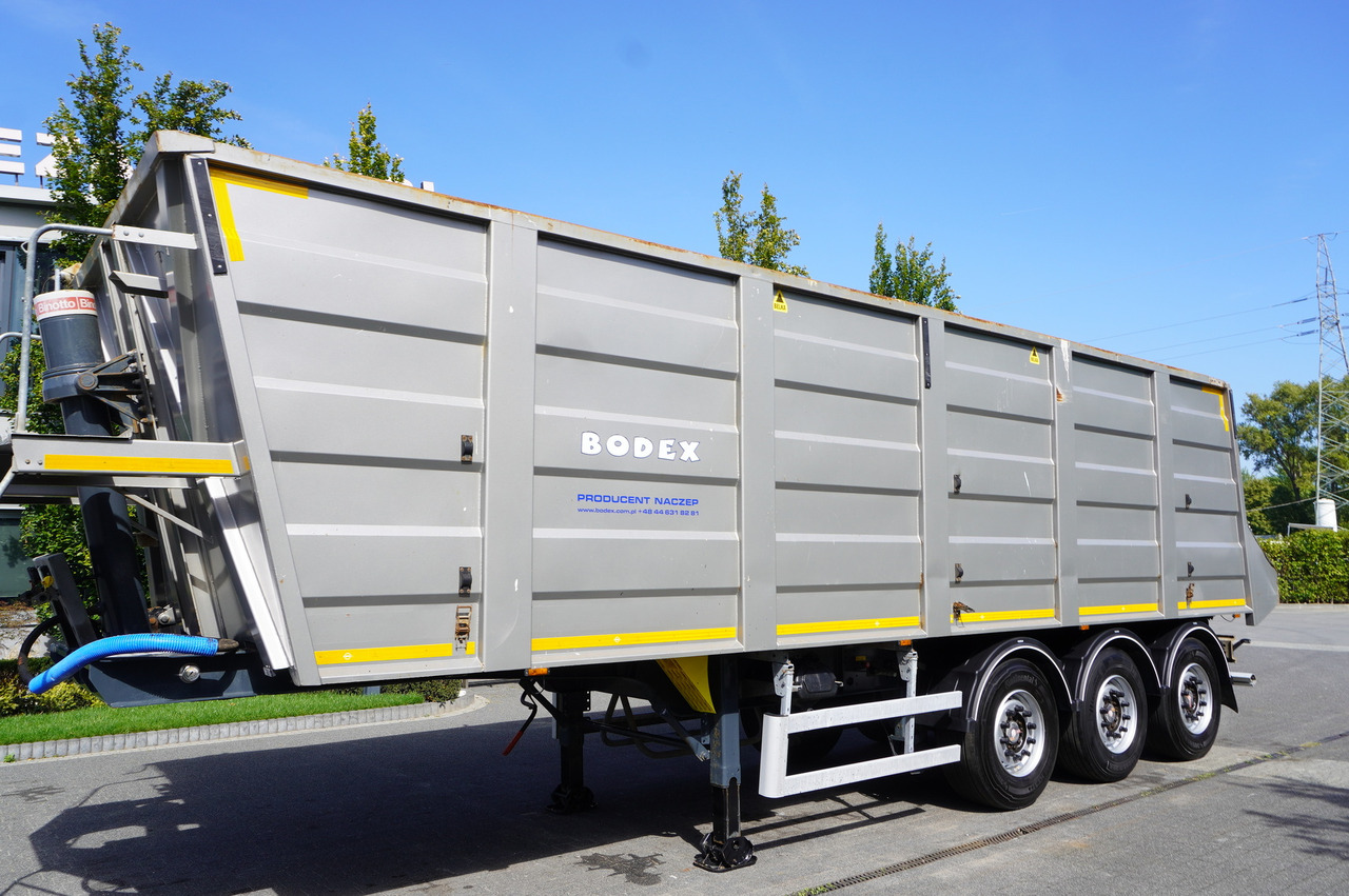 BODEX steel tipper semi-trailer 42 m³ - Kallur-poolhaagis: pilt 2 BODEX steel tipper semi-trailer 42 m³ - Kallur-poolhaagis: pilt 2