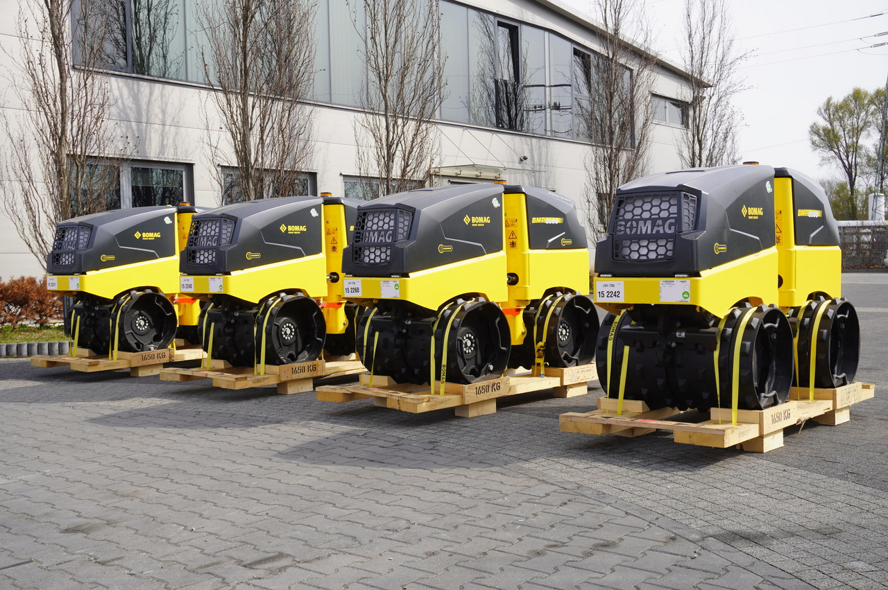 BOMAG BMP 8500 brand-new trench roller / Remote Control / 4 units - Mini teerull: pilt 1 BOMAG BMP 8500 brand-new trench roller / Remote Control / 4 units - Mini teerull: pilt 1