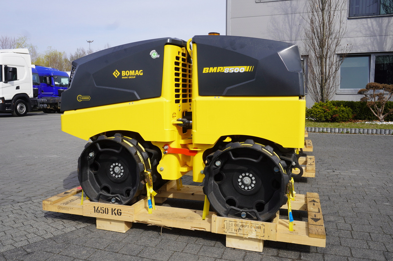 BOMAG BMP 8500 brand-new trench roller / Remote Control / 4 units - Pinnasetasandaja: pilt 5 BOMAG BMP 8500 brand-new trench roller / Remote Control / 4 units - Pinnasetasandaja: pilt 5