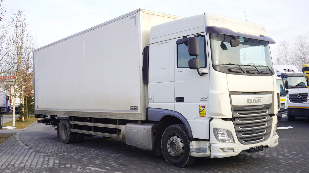 DAF XF 410 EURO 6 /410 HP / 20 EPAL / Dhollandia lift 1500 kg - Kasti veoauto: pilt 1 DAF XF 410 EURO 6 /410 HP / 20 EPAL / Dhollandia lift 1500 kg - Kasti veoauto: pilt 1