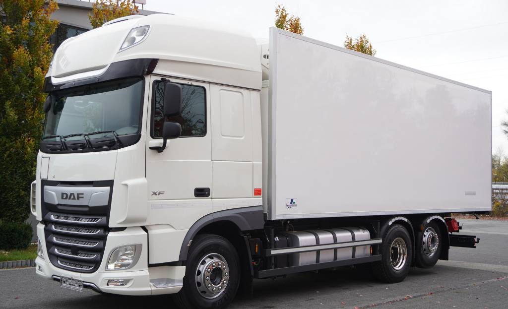DAF XF 450 6×2 E6 / Refrigerator Lacapitaine / ATP/FRC to 2027 / 18 pallets - Külmutiga veoauto: pilt 1 DAF XF 450 6×2 E6 / Refrigerator Lacapitaine / ATP/FRC to 2027 / 18 pallets - Külmutiga veoauto: pilt 1