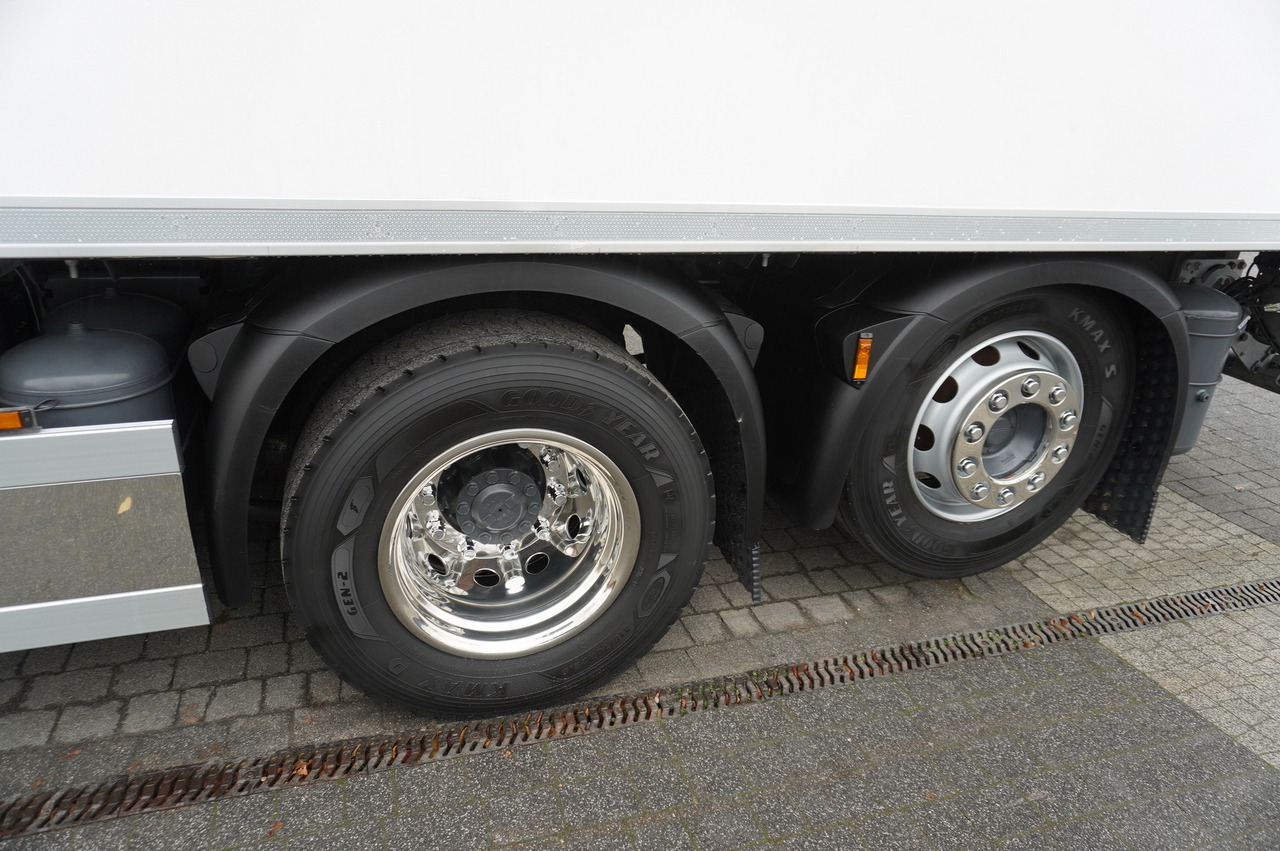 Külmutiga veoauto DAF XF 480 E6 6x2 / NEW Lamberet Refrigerator 18 pallets / 260000 km: pilt 11
