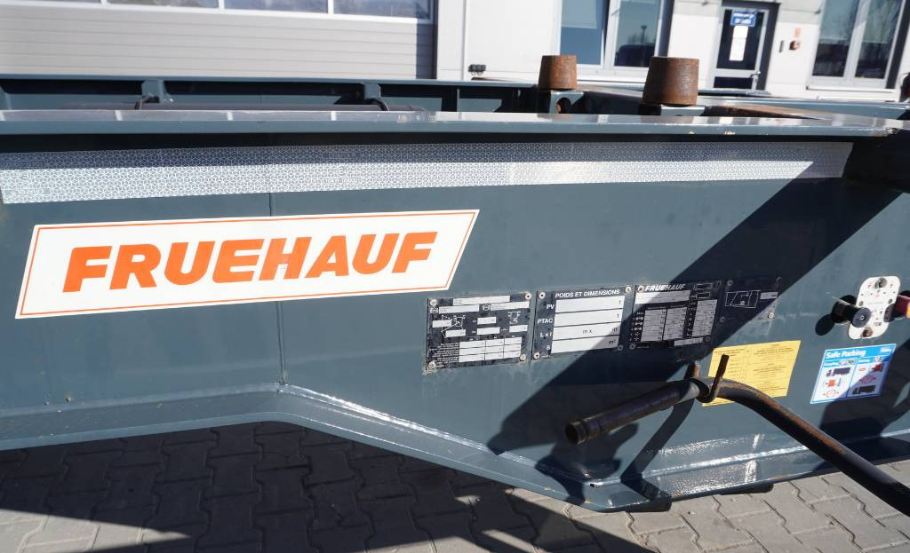 Fruehauf Trailer BDF (NEW) 6,000 km !!! - Konteinerveduk/ Tõstuk järelhaagis: pilt 3 Fruehauf Trailer BDF (NEW) 6,000 km !!! - Konteinerveduk/ Tõstuk järelhaagis: pilt 3