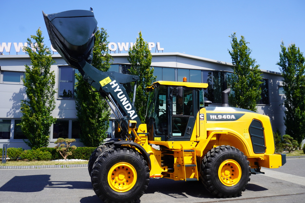 HYUNDAI HL940A articulated loader / year 2021 / weight 13.5t year of production 2021 - Rataslaadur: pilt 1 HYUNDAI HL940A articulated loader / year 2021 / weight 13.5t year of production 2021 - Rataslaadur: pilt 1