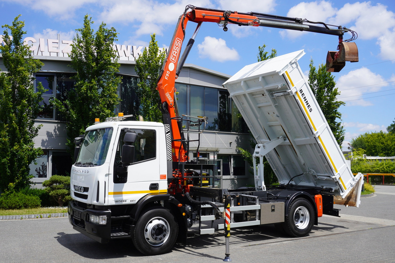 IVECO Eurocargo 160E22 EEV Dump truck / Bortmatic / Crane FASSI F95A.0.22 - Kraanaga veoauto: pilt 1 IVECO Eurocargo 160E22 EEV Dump truck / Bortmatic / Crane FASSI F95A.0.22 - Kraanaga veoauto: pilt 1