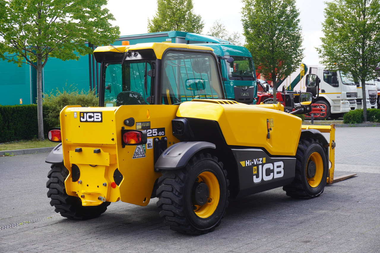 JCB 525-60T5 / 2022 / 860 MTH! / 2.5 T / Reach 6 m / joystick - Teleskooplaadur: pilt 5 JCB 525-60T5 / 2022 / 860 MTH! / 2.5 T / Reach 6 m / joystick - Teleskooplaadur: pilt 5