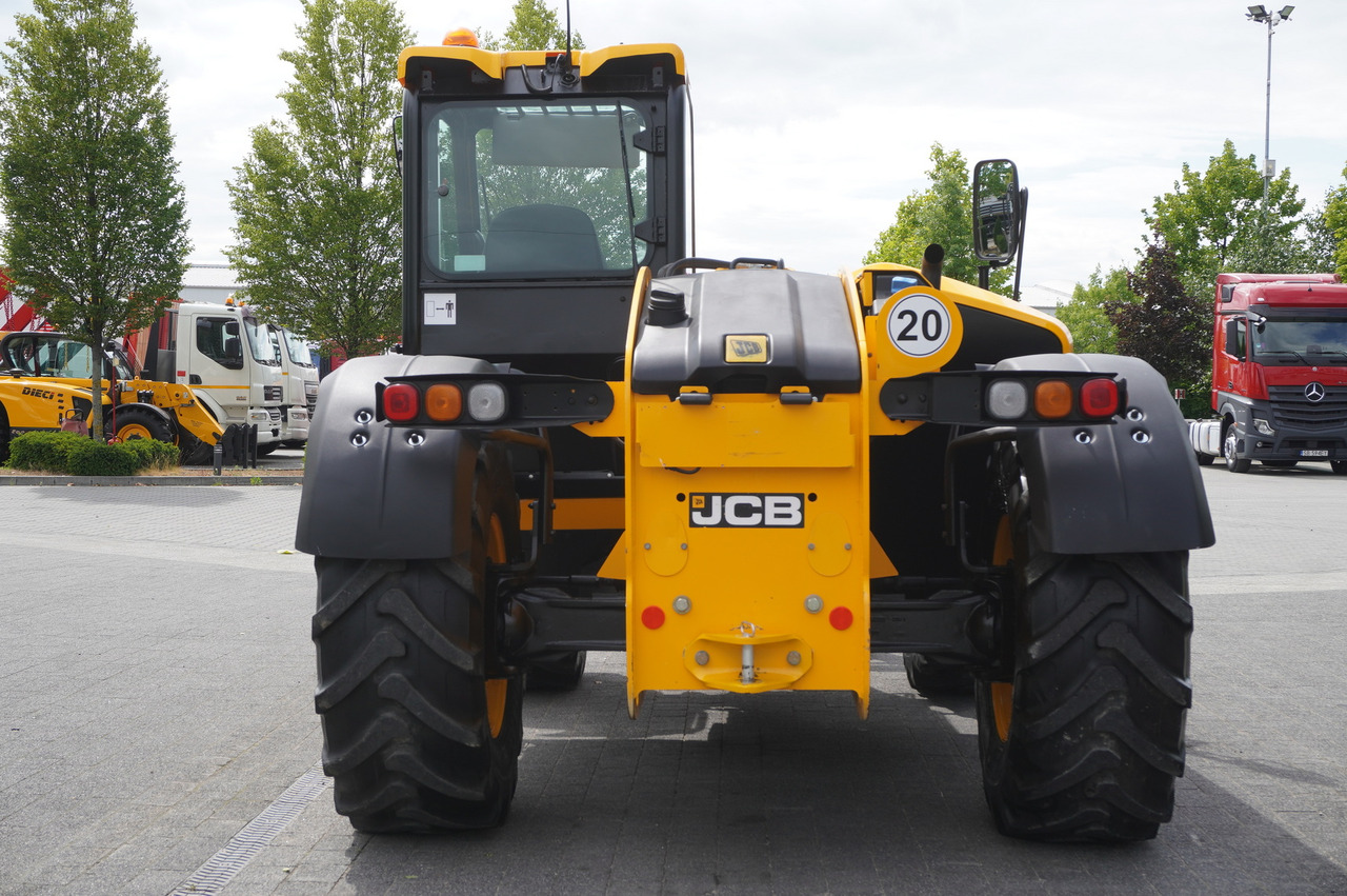 JCB 526-56 AGRI Plus / 5.6 m telescopic loader / joystick - Teleskooprataslaadur: pilt 4 JCB 526-56 AGRI Plus / 5.6 m telescopic loader / joystick - Teleskooprataslaadur: pilt 4