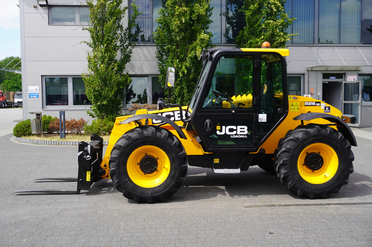 JCB 526-56 AGRI Plus / 5.6 m telescopic loader / joystick - Teleskooprataslaadur: pilt 2 JCB 526-56 AGRI Plus / 5.6 m telescopic loader / joystick - Teleskooprataslaadur: pilt 2