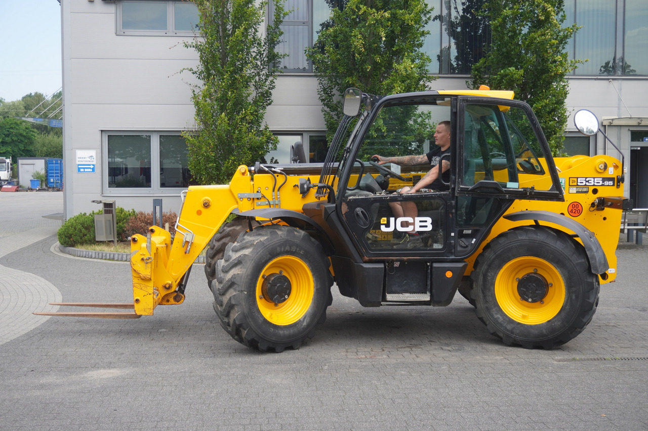 JCB 535-95 / 3.5 T / range 9.5 m / joystick / 2021 liising JCB 535-95 / 3.5 T / range 9.5 m / joystick / 2021: pilt 12