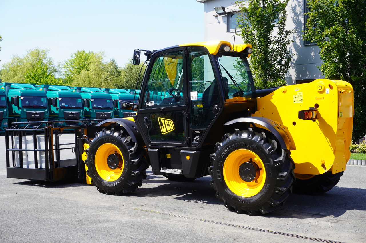 JCB 535-95 / 3.5 T / range 9.5 m / joystick - Teleskooprataslaadur: pilt 3 JCB 535-95 / 3.5 T / range 9.5 m / joystick - Teleskooprataslaadur: pilt 3