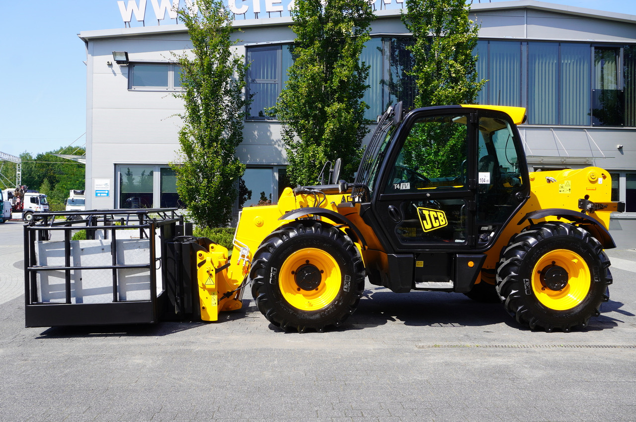 JCB 535-95 / 3.5 T / range 9.5 m / joystick - Teleskooprataslaadur: pilt 2 JCB 535-95 / 3.5 T / range 9.5 m / joystick - Teleskooprataslaadur: pilt 2