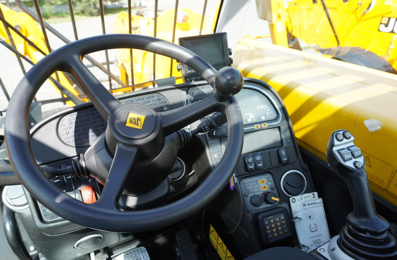 JCB 540-200 Telescopic Loader / 20 m reach / joystick / 2 units - Rataslaadur: pilt 4 JCB 540-200 Telescopic Loader / 20 m reach / joystick / 2 units - Rataslaadur: pilt 4