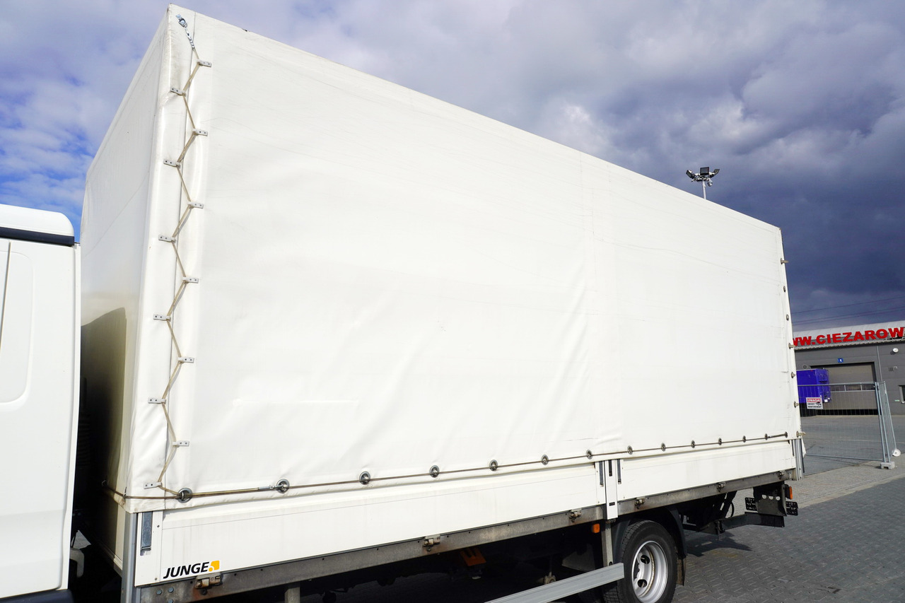 JUNGE Tarpaulin body + lift Dhollandia 1000 kg - Kardinakülje vahetuskorpus: pilt 2 JUNGE Tarpaulin body + lift Dhollandia 1000 kg - Kardinakülje vahetuskorpus: pilt 2