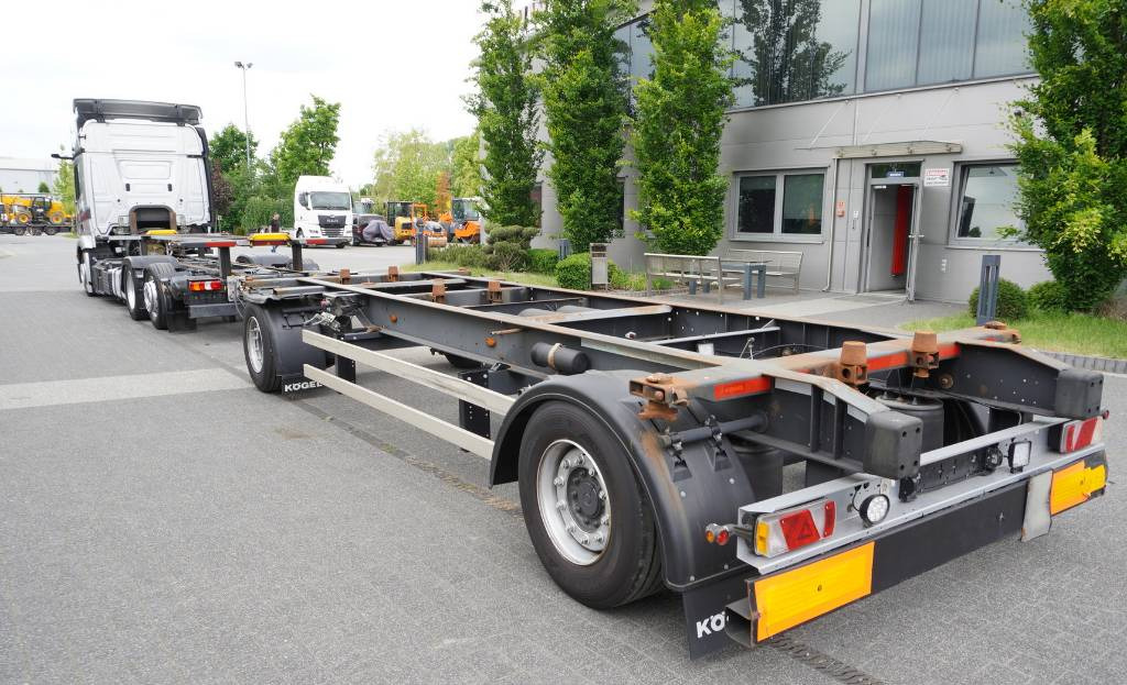 KOGEL BDF Low Deck Mega trailer - Konteinerveduk/ Tõstuk järelhaagis: pilt 3 KOGEL BDF Low Deck Mega trailer - Konteinerveduk/ Tõstuk järelhaagis: pilt 3