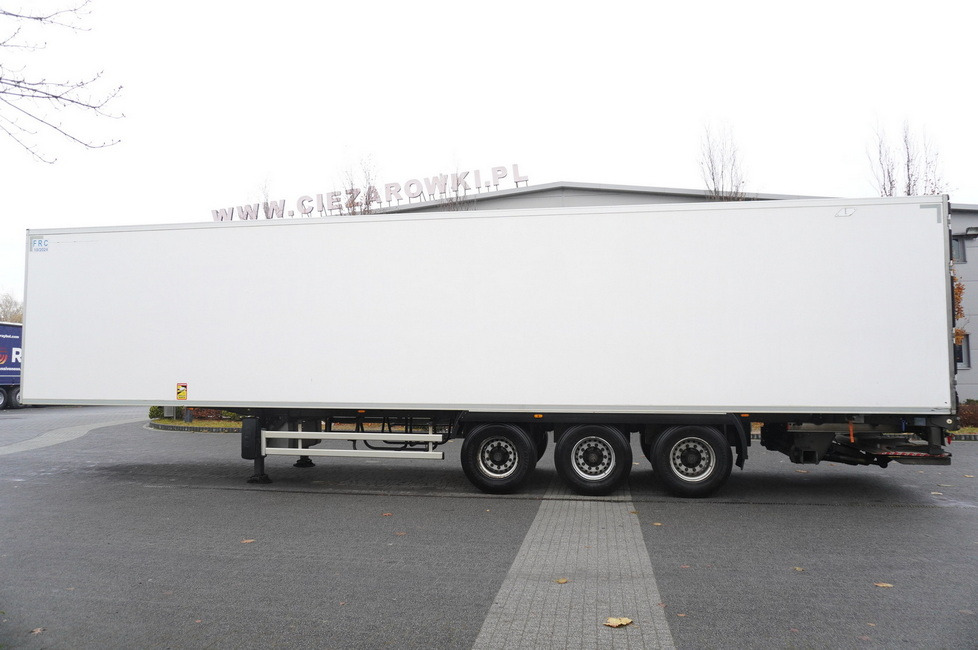 LAMBERET refrigerated semi-trailer / Carrier Vector 1550 unit - Külmutiga poolhaagis: pilt 3 LAMBERET refrigerated semi-trailer / Carrier Vector 1550 unit - Külmutiga poolhaagis: pilt 3