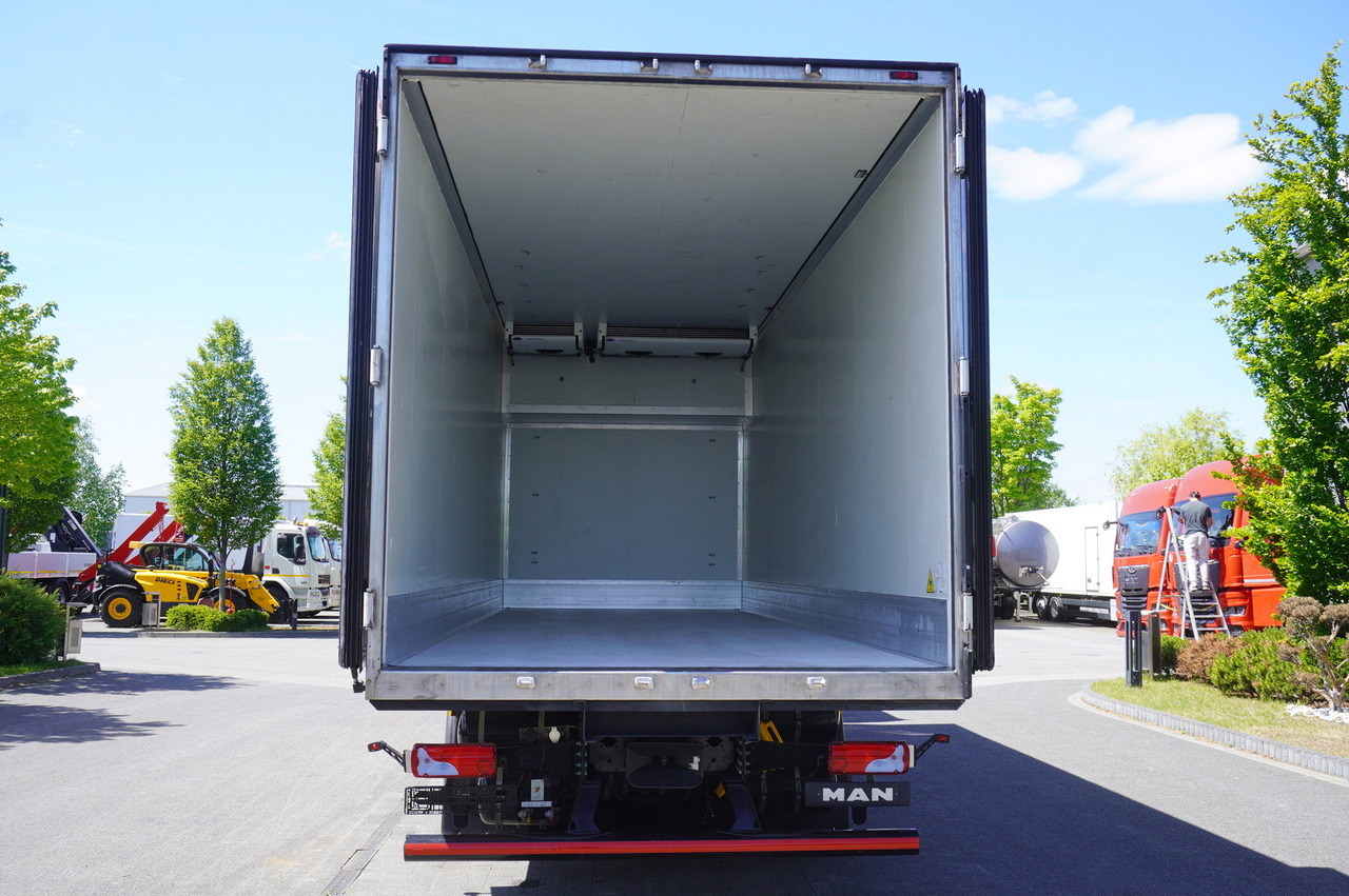 MAN GX 26.510 / 2022 / NEW Krone bitemperature refrigerated truck / Carrier Supra 850 MT / 4 units - Külmutiga veoauto: pilt 4 MAN GX 26.510 / 2022 / NEW Krone bitemperature refrigerated truck / Carrier Supra 850 MT / 4 units - Külmutiga veoauto: pilt 4