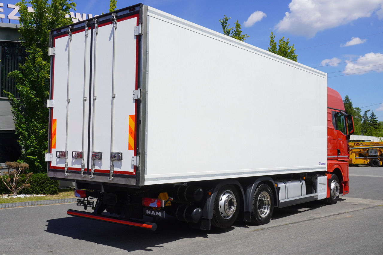 MAN GX 26.510 / 2022 / NEW Krone bitemperature refrigerated truck / Carrier Supra 850 MT / 4 units - Külmutiga veoauto: pilt 5 MAN GX 26.510 / 2022 / NEW Krone bitemperature refrigerated truck / Carrier Supra 850 MT / 4 units - Külmutiga veoauto: pilt 5