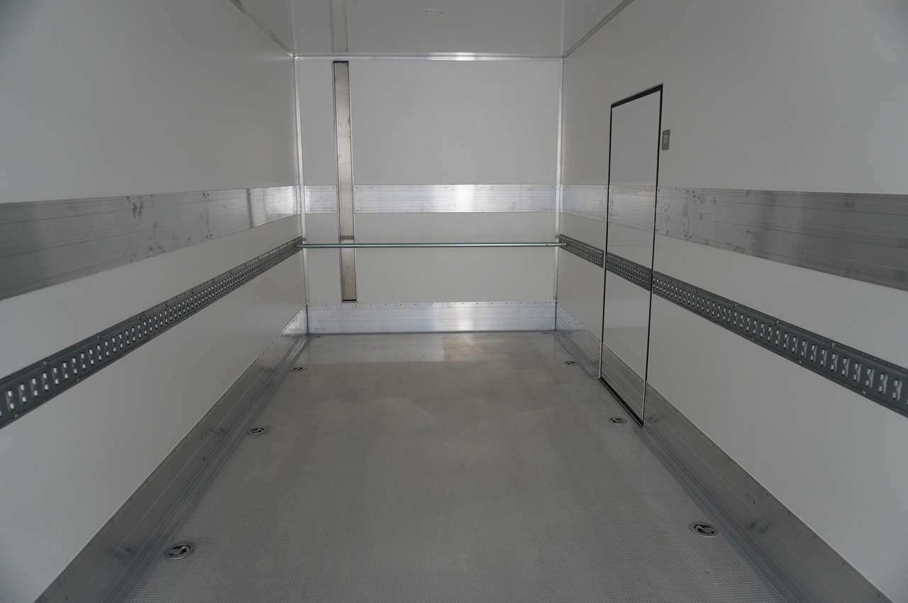 Uus Külmutiga veoauto MAN New TGX 26.400 / NEW IGLOOCAR refrigerator 20 pallets / 6×2 / 2024 / 2 units: pilt 9