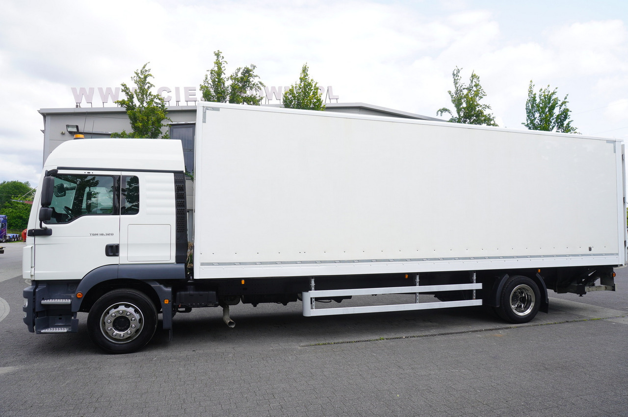 MAN TGM 18.320 / 21 EPAL box / 180 tho. km / Dhollandia 2500 kg / sleeping cab - Kasti veoauto: pilt 5 MAN TGM 18.320 / 21 EPAL box / 180 tho. km / Dhollandia 2500 kg / sleeping cab - Kasti veoauto: pilt 5
