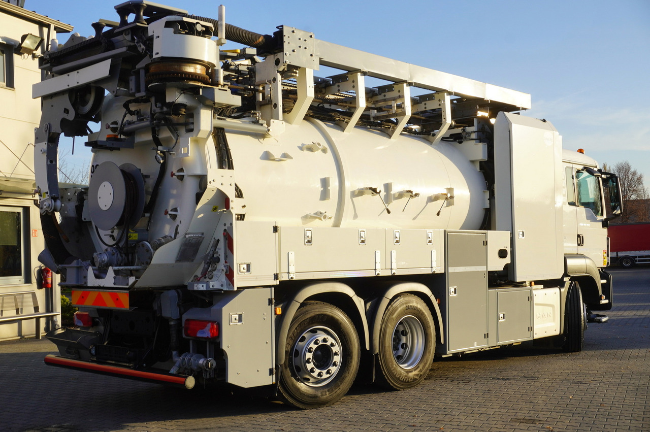 MAN TGS 26.360 E6 / RIVARD sewage cleaner 18 m3 / 180 tho. km / steering axle / 2 units - Vaakumveok: pilt 4 MAN TGS 26.360 E6 / RIVARD sewage cleaner 18 m3 / 180 tho. km / steering axle / 2 units - Vaakumveok: pilt 4