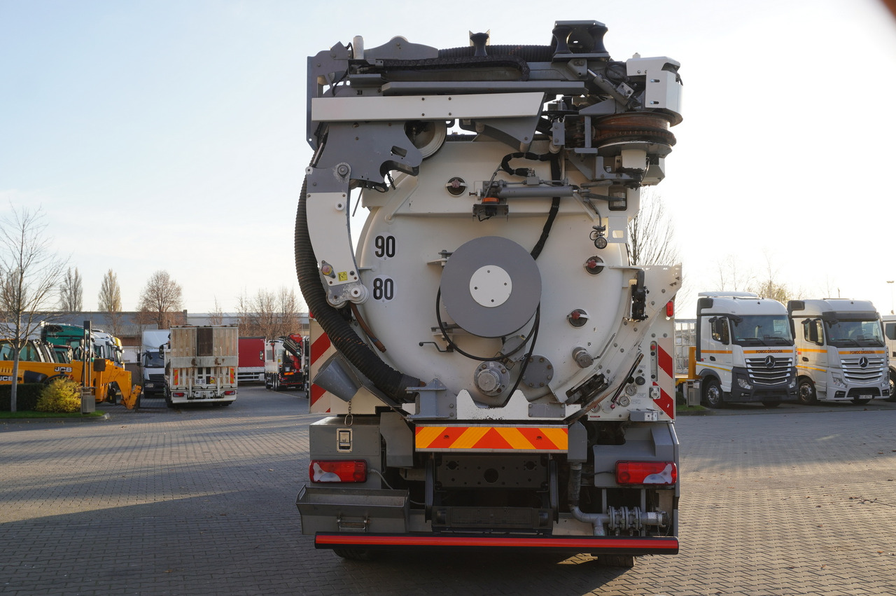 MAN TGS 26.360 E6 / RIVARD sewage cleaner 18 m3 / 180 tho. km / steering axle / 2 units - Vaakumveok: pilt 5 MAN TGS 26.360 E6 / RIVARD sewage cleaner 18 m3 / 180 tho. km / steering axle / 2 units - Vaakumveok: pilt 5