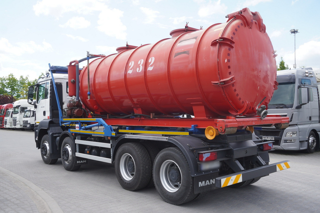 MAN TGS 35.400 8 × 4 E5 / HYVA HOOK LIFT 32.56 SE / Septic barrel 13000 L - Lägapütt: pilt 5 MAN TGS 35.400 8 × 4 E5 / HYVA HOOK LIFT 32.56 SE / Septic barrel 13000 L - Lägapütt: pilt 5